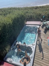 ** For SALE ** Hydropool 19DTFX AquaSport SwimSpa
