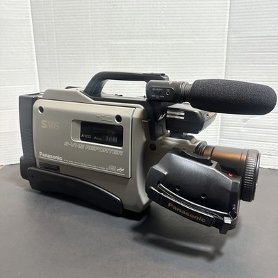Panasonic AG-455P S-VHS Reporter Pro Camcorder 12x Zoom No Battery