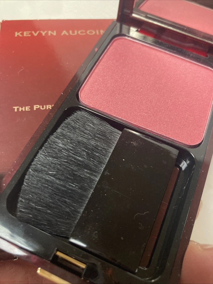 Kevyn Aucoin NEOLITA/ RED BERRY Powder Blush “The pure powder glow” NIB - Image 3 of 4
