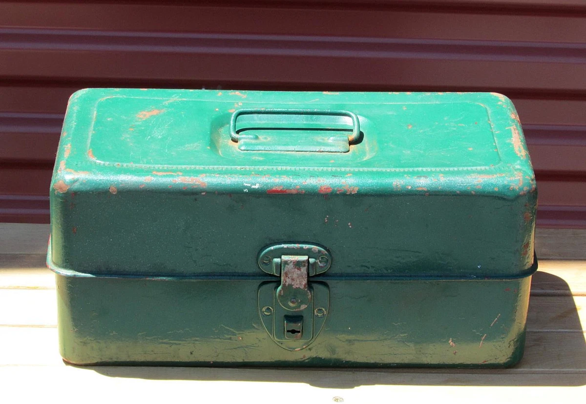 Metal fishing tackle on sale boxes