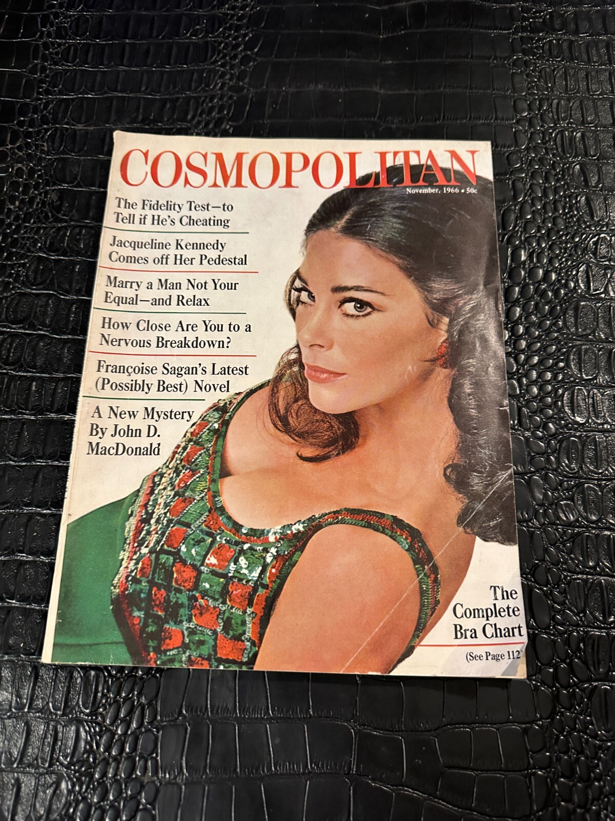 Vintage November 1966 Cosmopolitan fashion magazine
