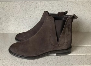 next chelsea boots ladies