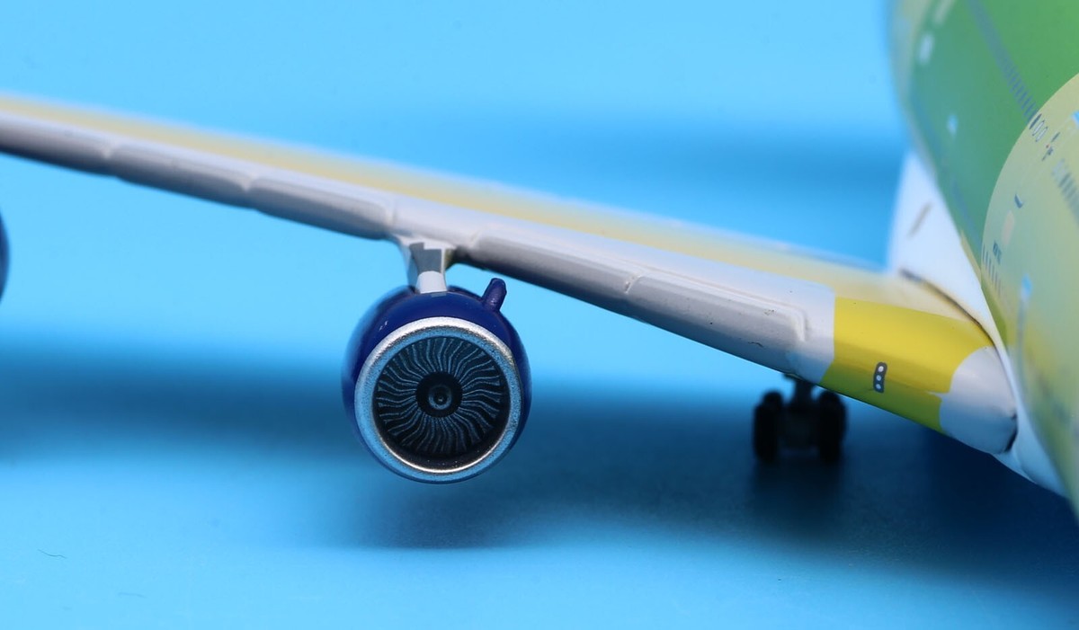 JC Wings 1:400 SKYMARK Airline JC Wings 1:400 SKYMARK Airline