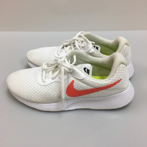 Nike Tanjun Shoes 9.5 Womens White Running Sneakers Trail Athletic DJ6257-103 - Picture 4 of 11