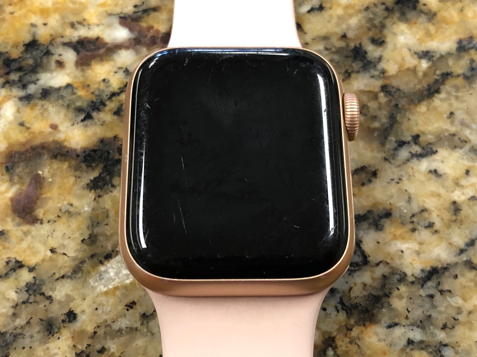 Apple Watch Series 4 40 mm Gold Aluminum Case with Pink Sand Sport Band  (GPS + Cellular) - (MTUJ2LL/A) for sale online | eBay