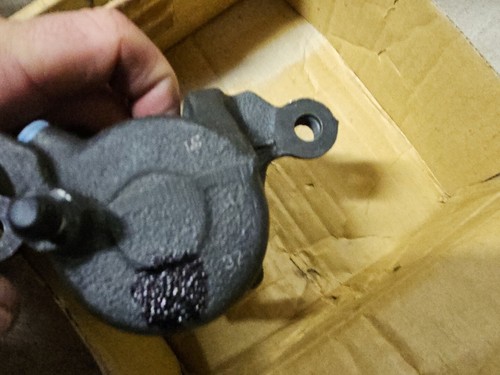 NOS ACDELCO 94386705 Disc Brake Caliper Front Left - Picture 9 of 12