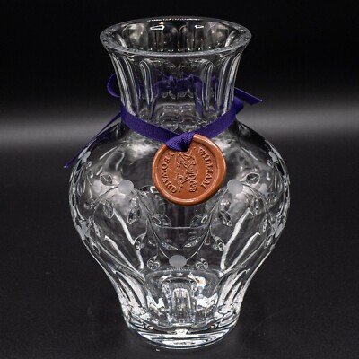 William Yeoward Crystal Catherine Vase Etched Leaves 8'' - FREE USA SHIPPING