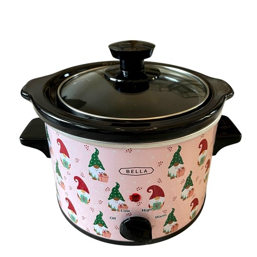 Bella Pink Gnome Slow Cooker Crock Pot 1.5 Qt Christmas Holiday NEW - Picture 6 of 17