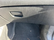 ROGUE     2017 Glove Box 104889891