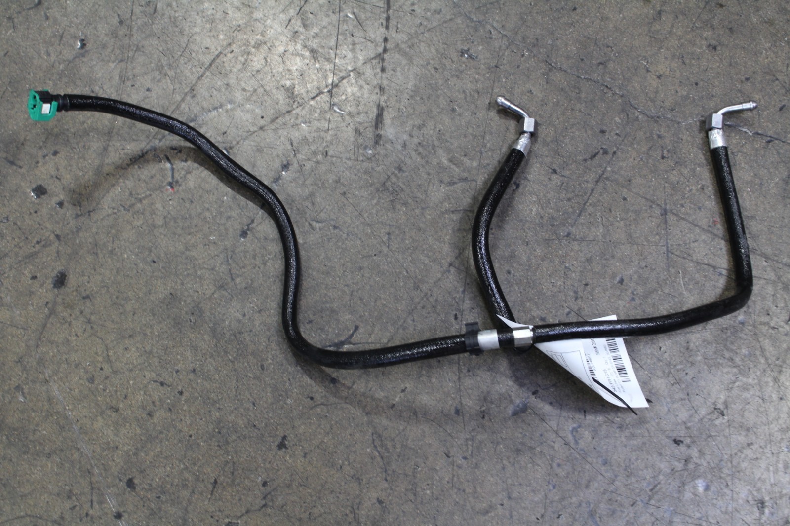 Ferrari California T, Union To Pump Fuel Line, Used, P/N 304863
