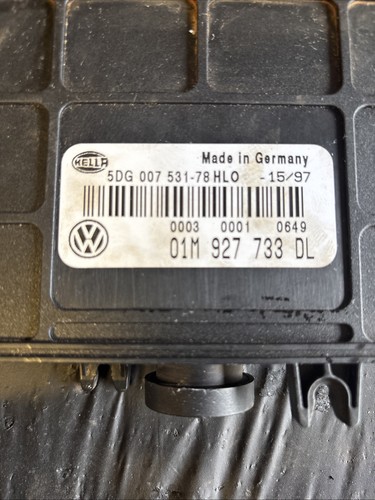 98-99 VW Jetta Engine Computer Unit 01M 927 733 DL TCU 1H1 927 739 DM 29/97 ECU - Picture 2 of 6
