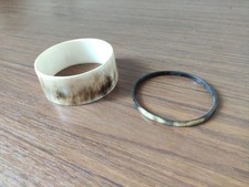 2 Armreife aus Horn