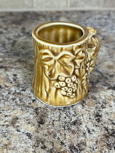 Vintage MCM Art Pottery Squirrel Tree Acorn Toothpick Holder Small Container - Picture 5 of 13