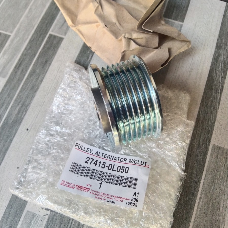 その他 bjpkm208 Genuine Alternator Pulley 2006-2019 Toyota Hiace Commuter