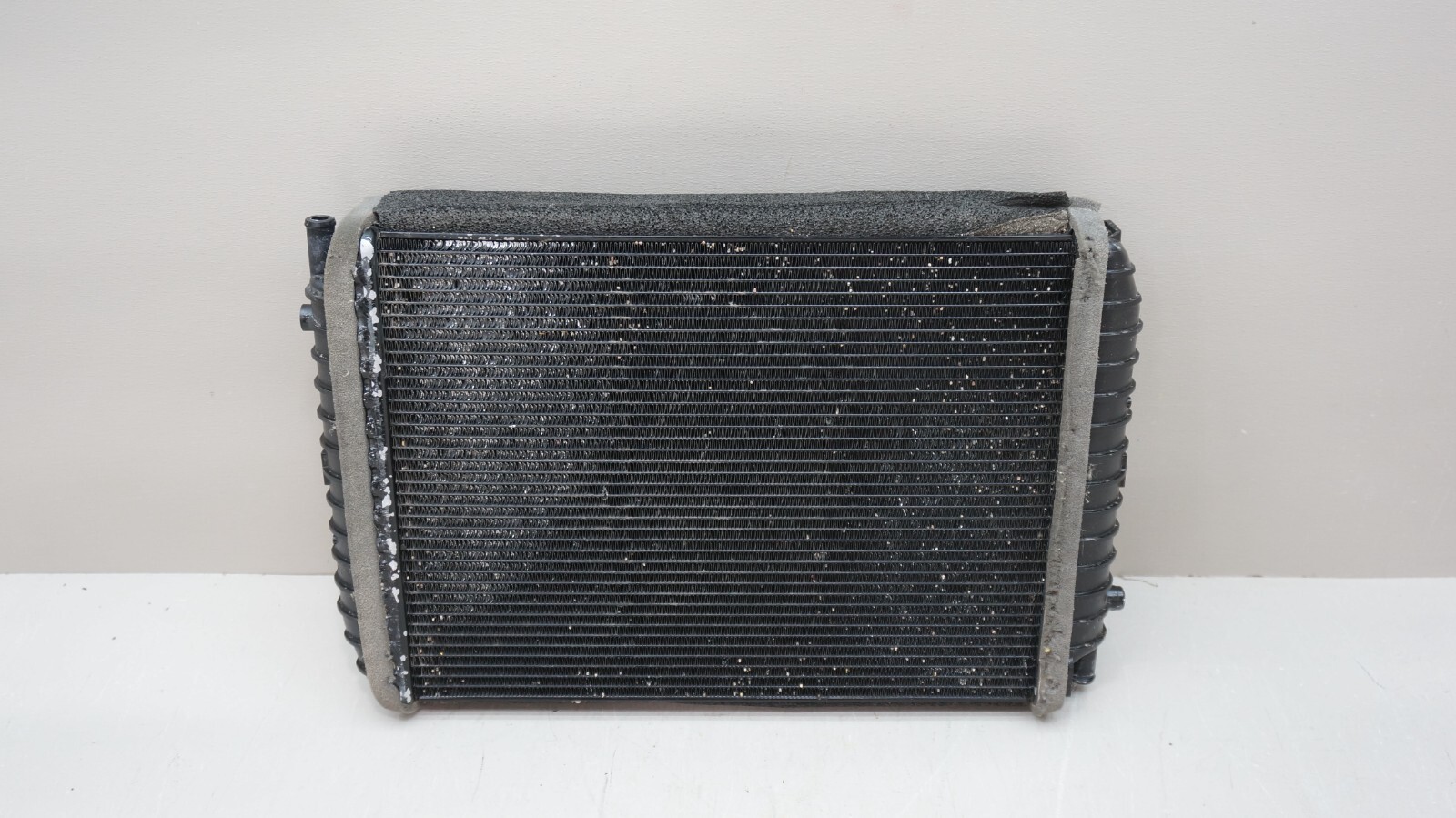 2016-2018 MCLAREN 570S RADIATOR CHARGE COOLER LEFT OR RIGHT OEM 13L0183CP