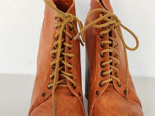 Vintage Brand Steampunk Platform Heeled Ankle Bootie Orange Lace-Up size 6.5 US - Picture 2 of 13