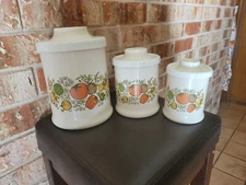 Vtg Set of 3 Atapco 1970's Vegetable Nesting Canisters Metal #5-6137-00 White 