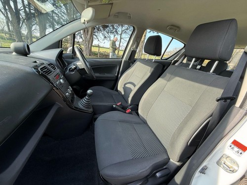 2014 Suzuki Splash 1.0 12V SZ3 Euro 5 5dr HATCHBACK Petrol Manual - Picture 15 of 16