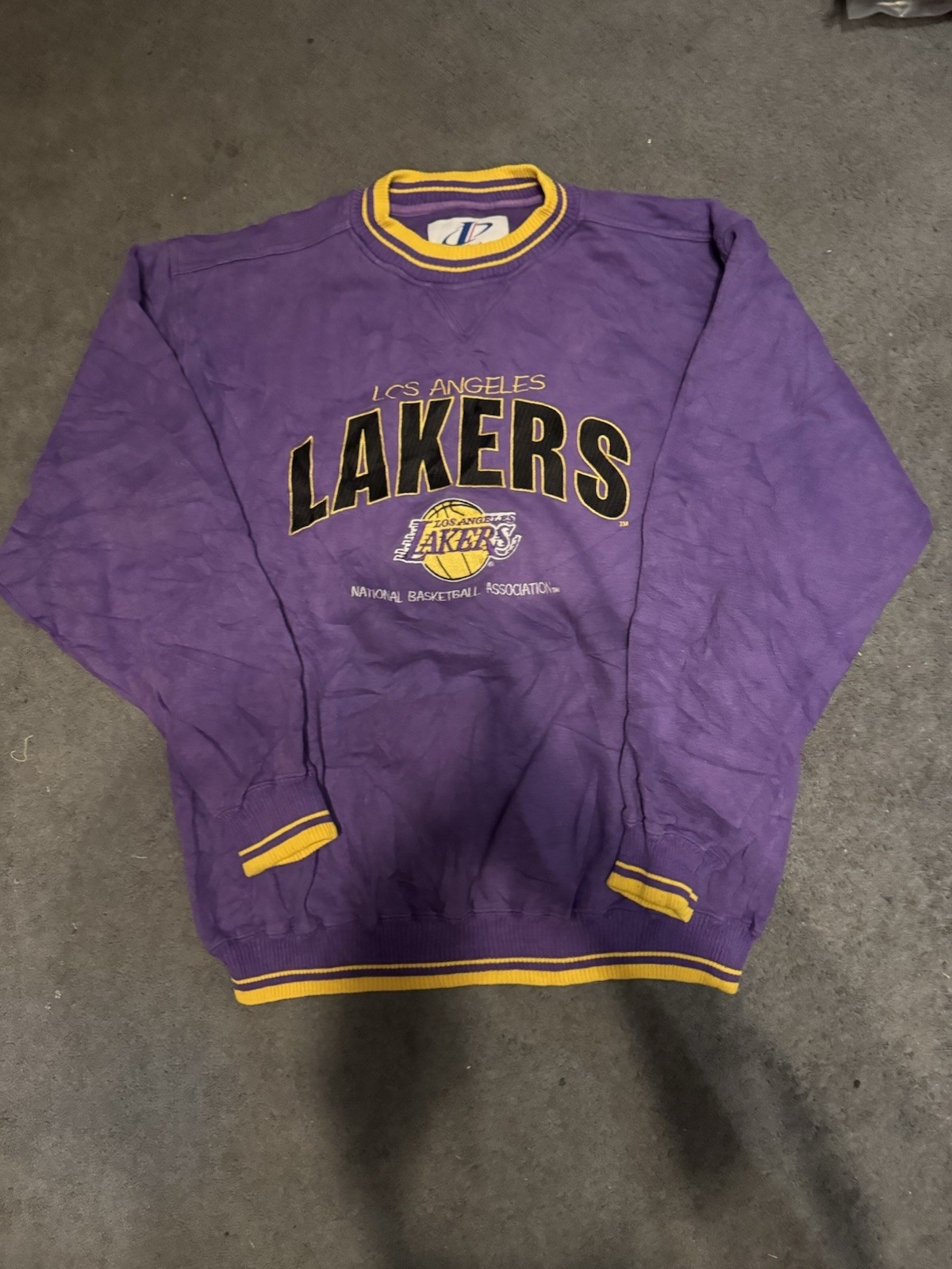 Vintage 90s Los Angeles Lakers Crewneck Sweatshirt Logo Athletic XXL NBA Purple