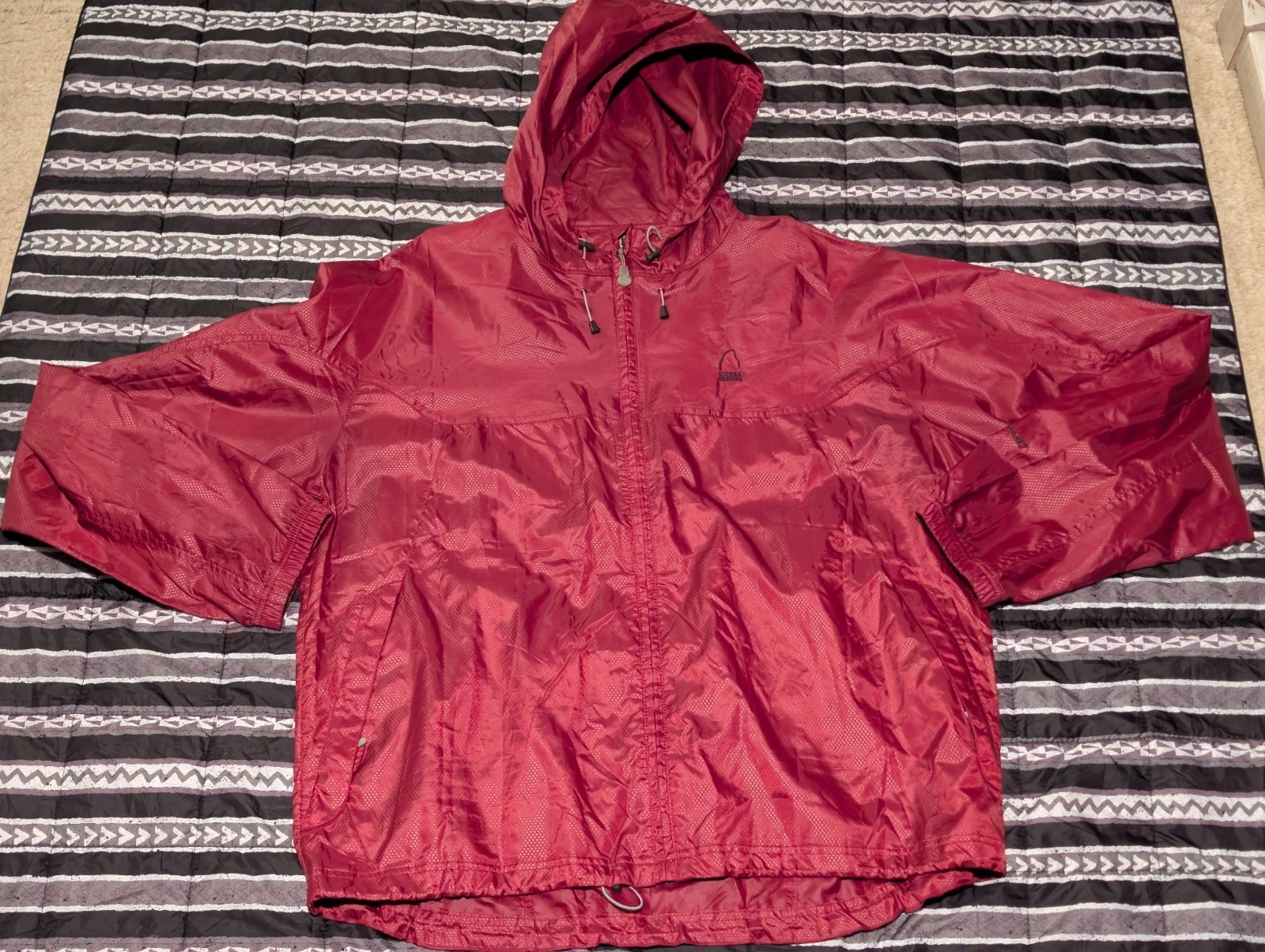 Sierra Designs Zip up Windbreaker Mens XL Red Packable Hooded Jacket