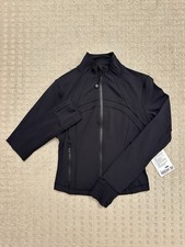 Lululemon Define Cropped Jacket Nulu. Size 6. Black Color