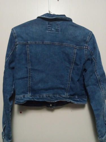 Wachs Jeans Damen Basic Denim Langarm Taschen Kragen Blau Cropped Jacke - Bild 4 von 4