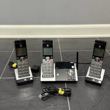 AT T CL82315 Expandable Cordless Phone System w Answering System W/ 3 Handsets
