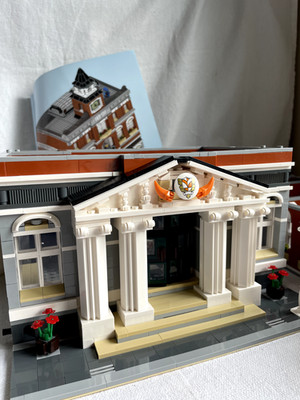 Moc building blocks Town Hall Street View complete set