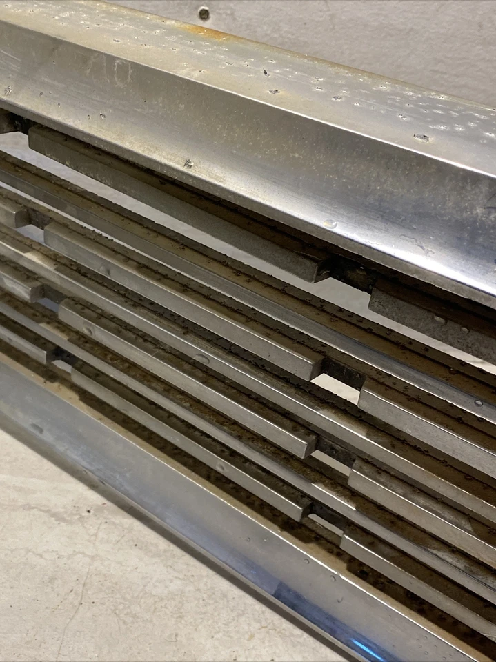 1959-59 Ford Edsel Right Passenger Side Grill 1017346 LH - Image 4 of 4