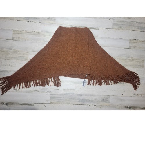 NWT Vivi Designs Camel Sparkle Knit Women's Fringed Poncho - Picture 2 of 10