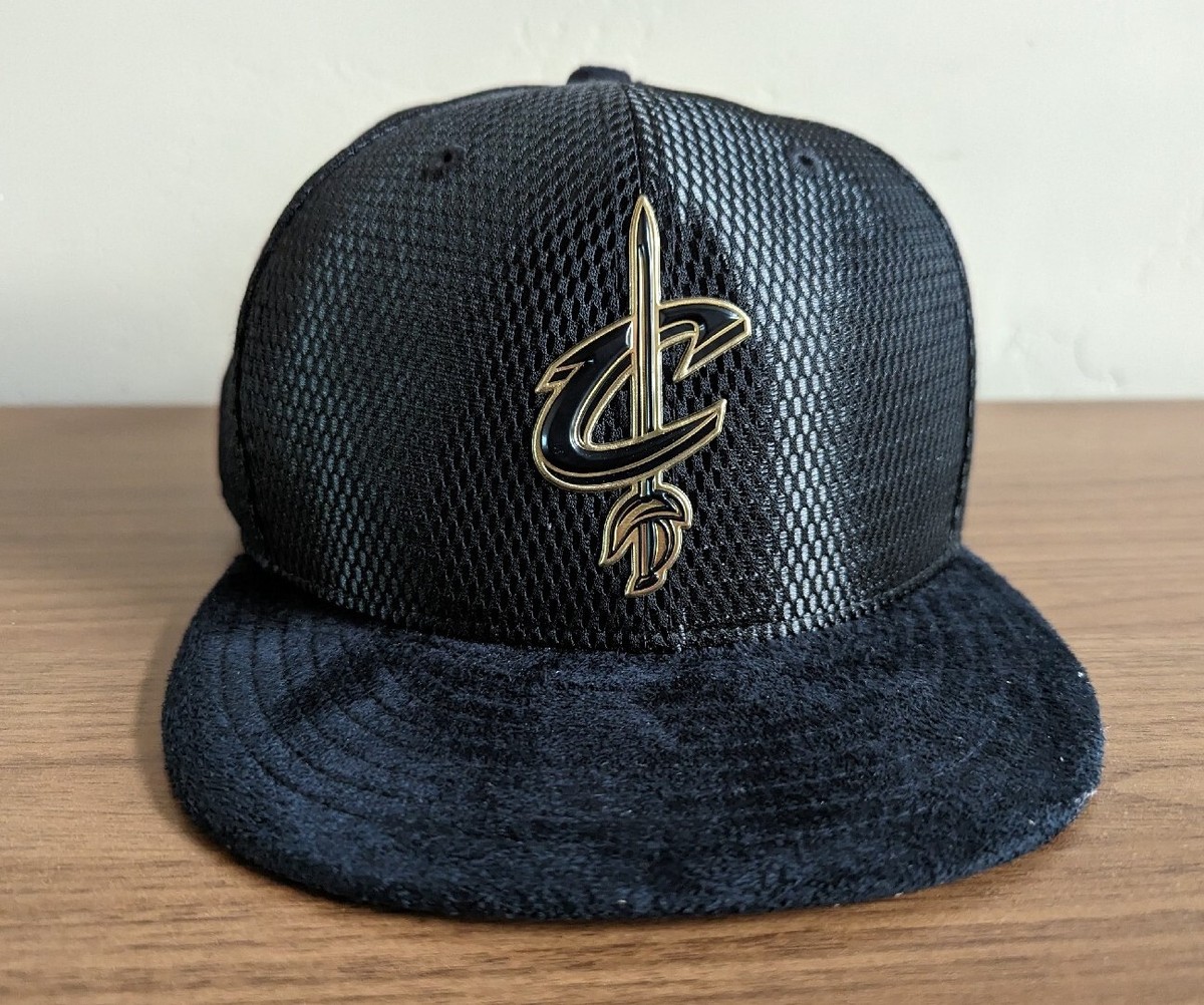 Mens Cleveland Cavalier New Era 59FIFTY Black Gold Logo