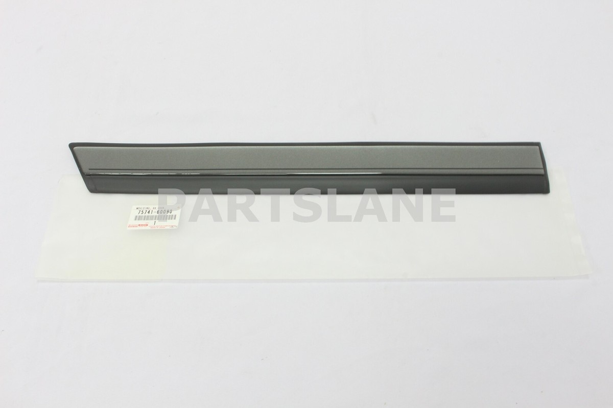 カーステ。 Toyota Land Cruiser 1995-97 FZJ80 OEM Rear Right Outer Door