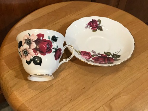 Queen Anne Ridgway 8302 Inglaterra Taza y Platillo Rosas Rojas Rosa - Imagen 6 de 9