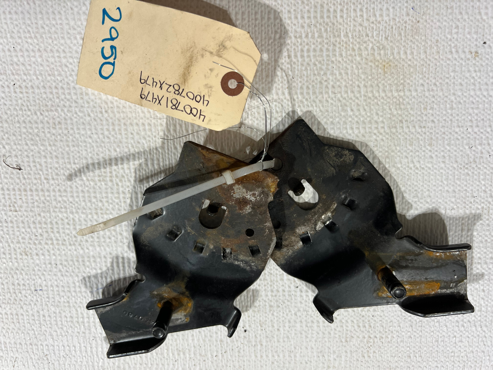 Weed Eater Mower Handle Support Wheel Bracket RH 400782X479  