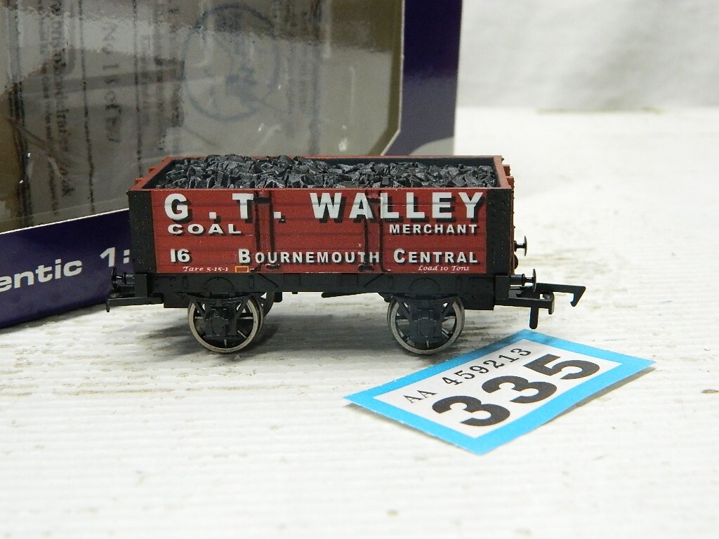 Picture 2 of 6
