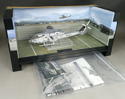 1/72 Built Finished Forces of Valor FOV USMC Bell AH-1Z 'Viper