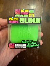 GREEN Schylling NeeDoh Nice Cube Glow in Dark Solid Squish Cube AUTHENTIC