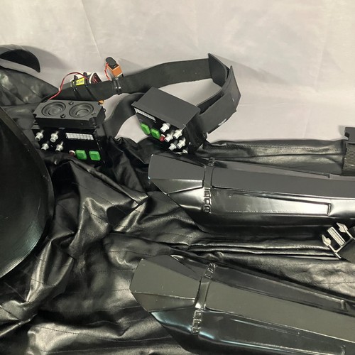 Star Wars Galaxy’s Edge Darth Vader Conjunto de Disfraz Juvenil con Casco Personalizado y más - Imagen 3 de 24
