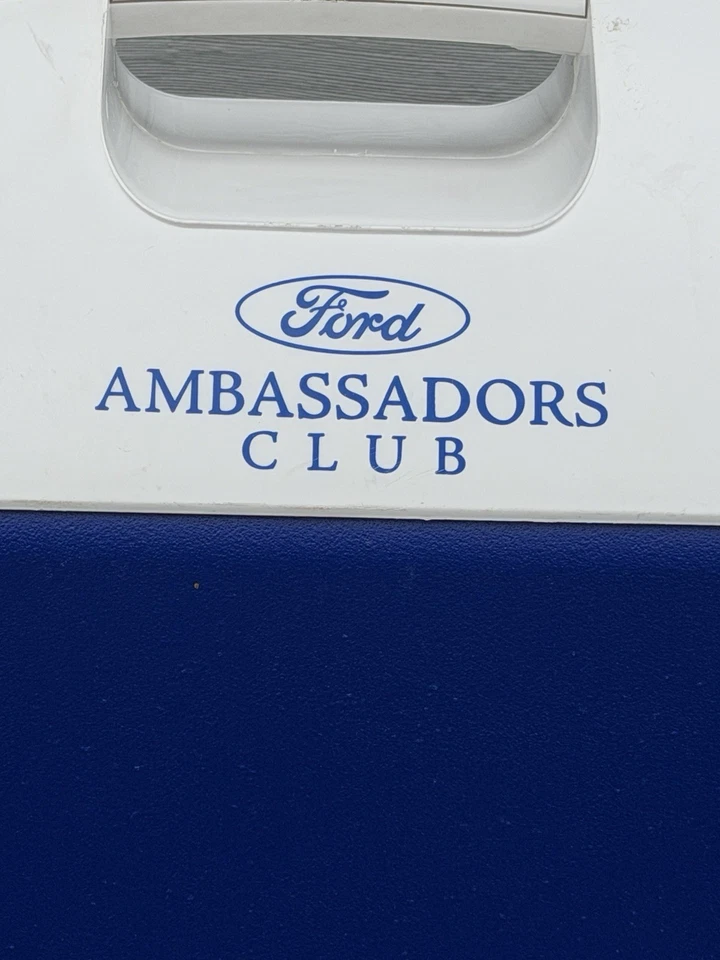 Ford Motor Company Ambassadors Club 16 cuartos Igloo Playmate Cooler Coleccionable Foto 2 de 4