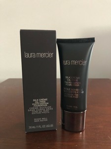 silk creme oil free foundation laura mercier