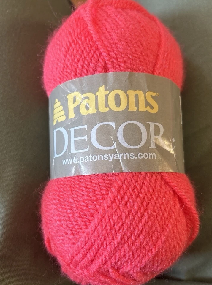 Patons Decor Yarn 8 Skeins Coral 1.75oz Each Total 832 Yards Acrylic/Wool Blend - Image 3 of 4