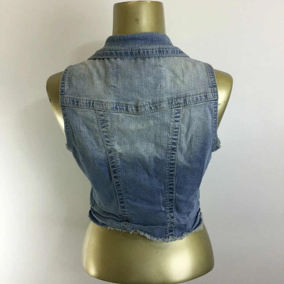 Chaleco vaquero MAURICES abotonado lavado medio azul alto-bajo para mujer talla pequeña Foto 3 de 4