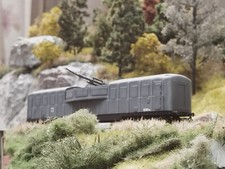 1/87 H0 DC/AC Militär WWII WW2 88mm Flak36 Flugabwehrgewehr Güterwagen bemalt