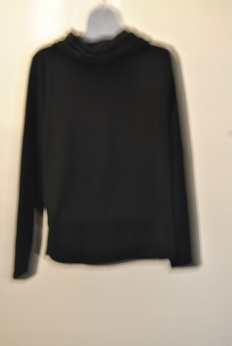 Women's Long Sleeve Shirt by Iris Size Large Black in Color - Picture 17 of 18