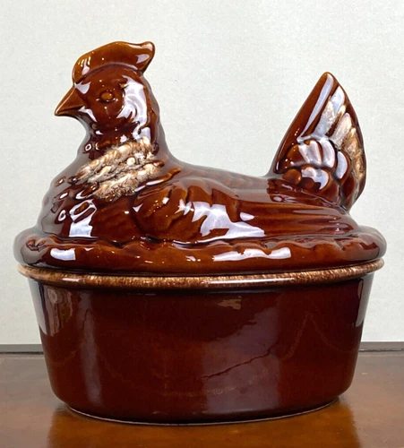 VTG, Hull Pottery USA, Brown Drip Glaze, Hen on a Nest, Covered Casserole Dish