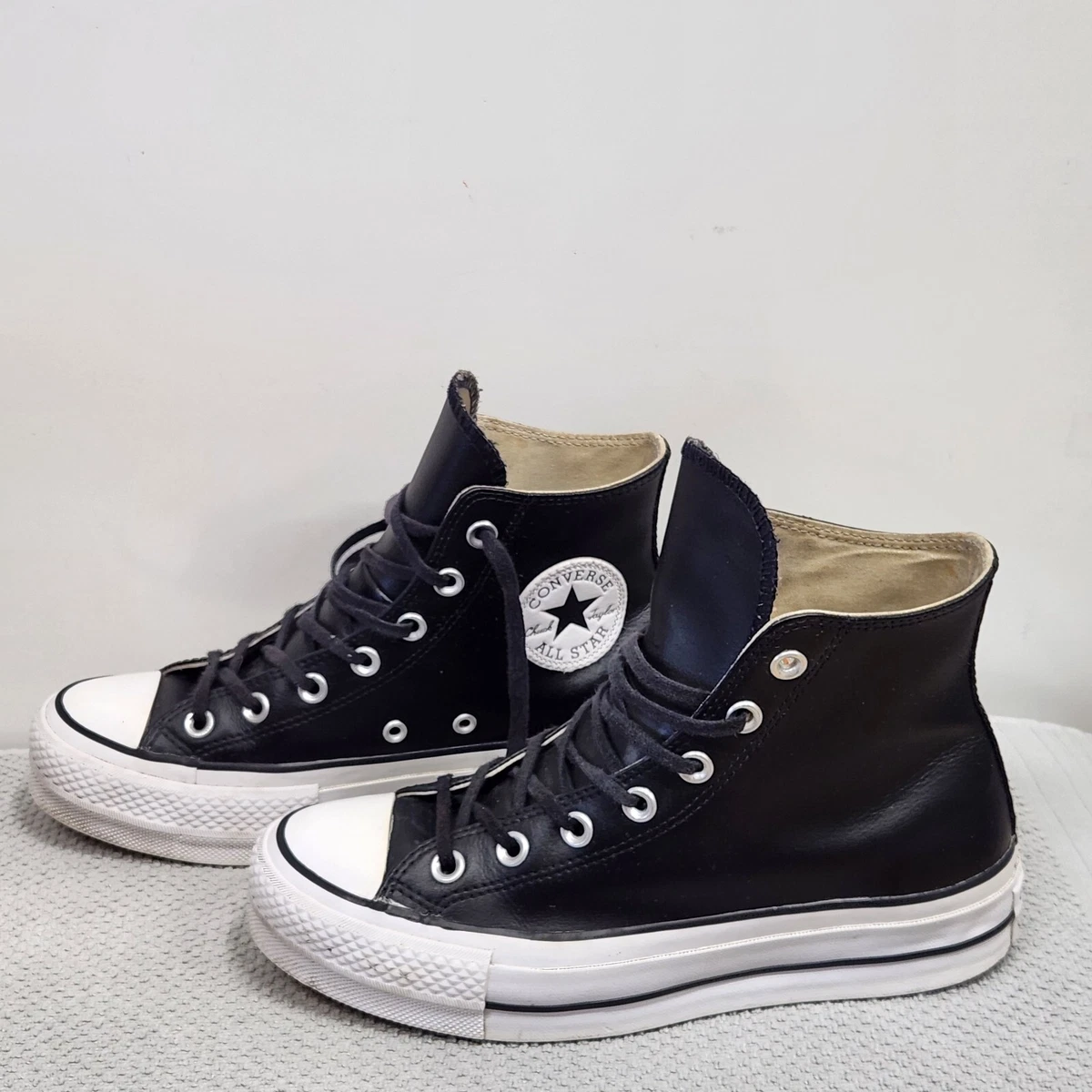 Converse leather size 7 Clearance
