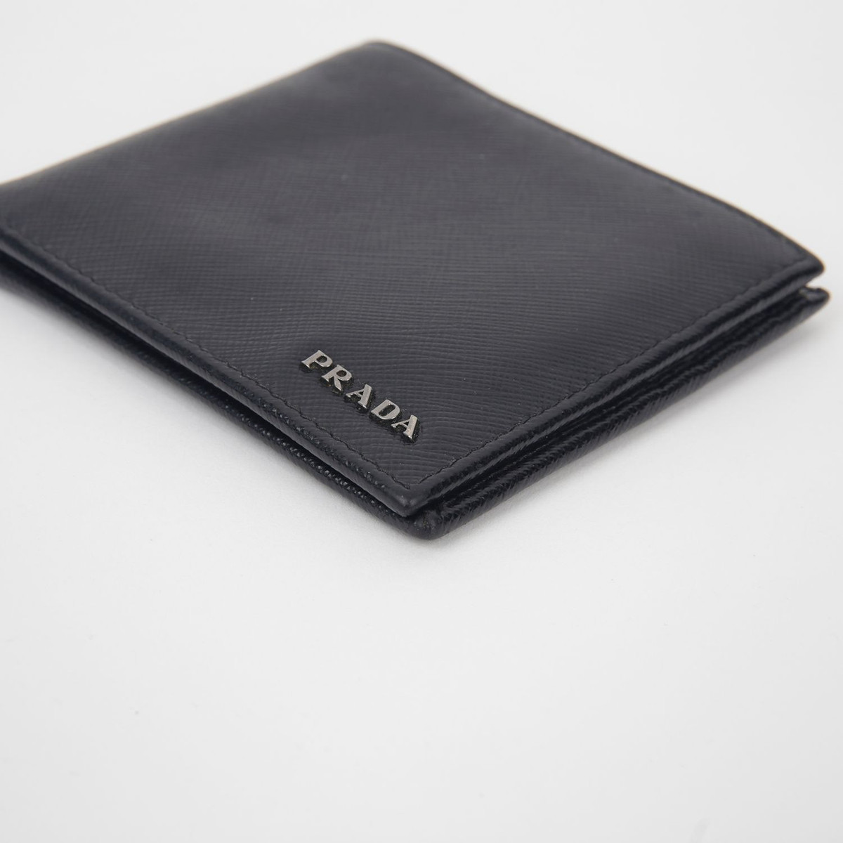 Prada Metal Logo Wallet 2MO513 | eBay Prada Metal Logo Wallet 2MO513 | eBay