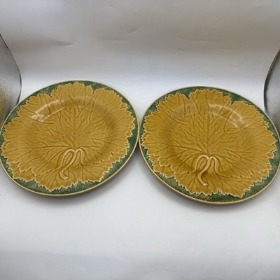 Bordallo Pinheiro Majolica Leaf Vine 8'' Salad / Lunch Plate Portugal Set Of 2