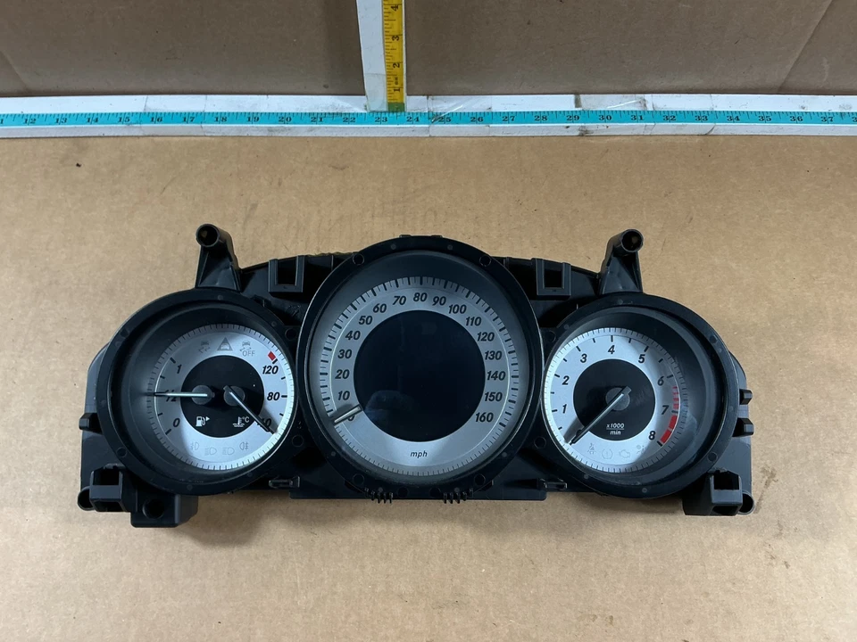 Cuadro de instrumentos velocímetro Mercedes-Benz C250 2012-2015 110 k millas OEM Foto 2 de 4