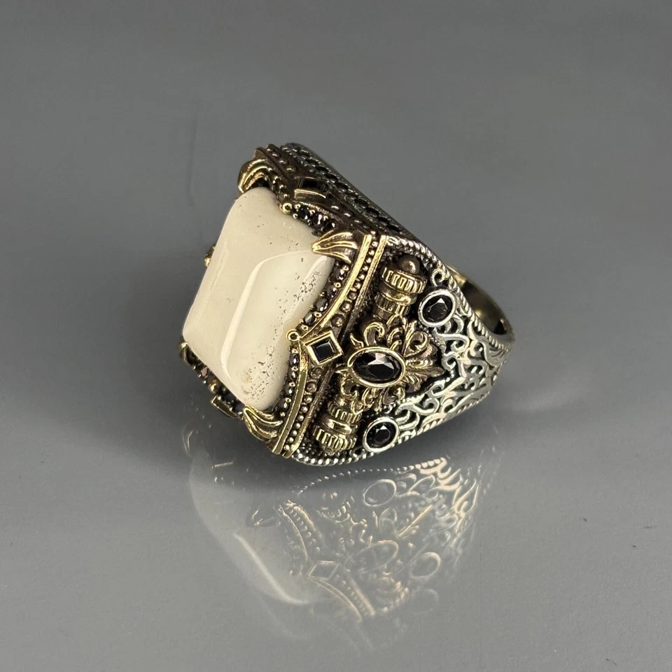Anillo de plata de ley de ágata blanca para hombre, diseño grabado otomano artesanal Foto 3 de 4